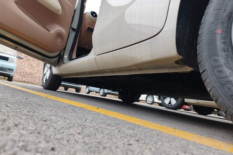 Used Wuling Hongguang MINIEV 2025 Four-Door Version Advanced Edition Left Side Sill