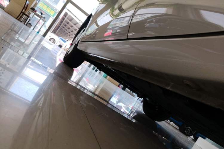 Used Wuling Hongguang MINIEV 2025 Four-Door Version Advanced Edition Left Side Sill