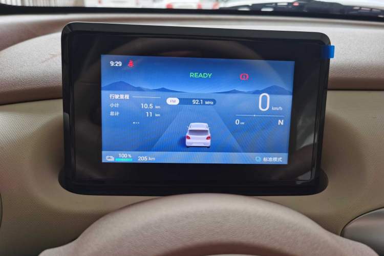 Used Wuling Hongguang MINIEV 2025 Four-Door Version Advanced Edition Odometer Close Up