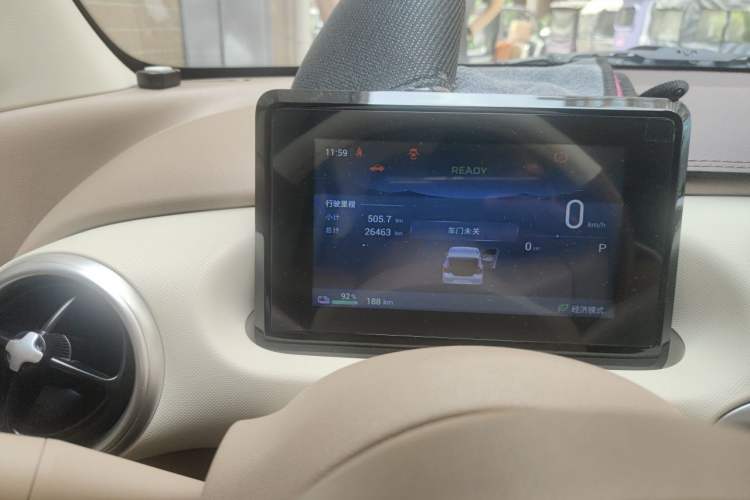 Used Wuling Hongguang MINIEV 2025 Four-Door Version Zhenxiang+ Edition Odometer Close Up