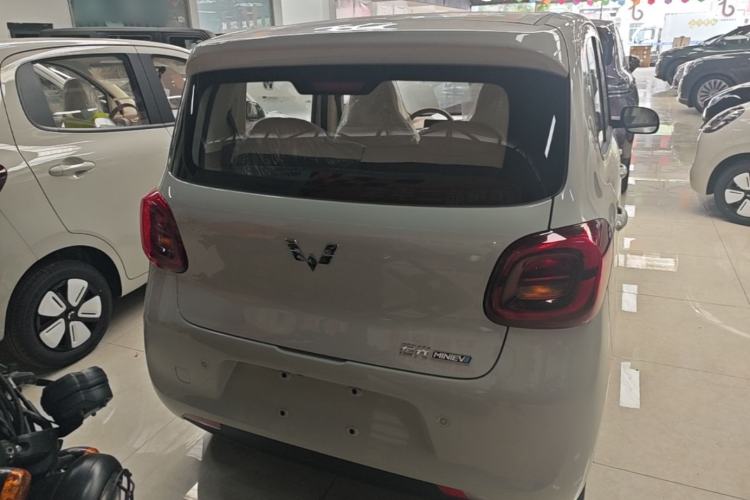 Used Wuling Hongguang MINIEV 2025 Four-Door Version Premium Edition Rear