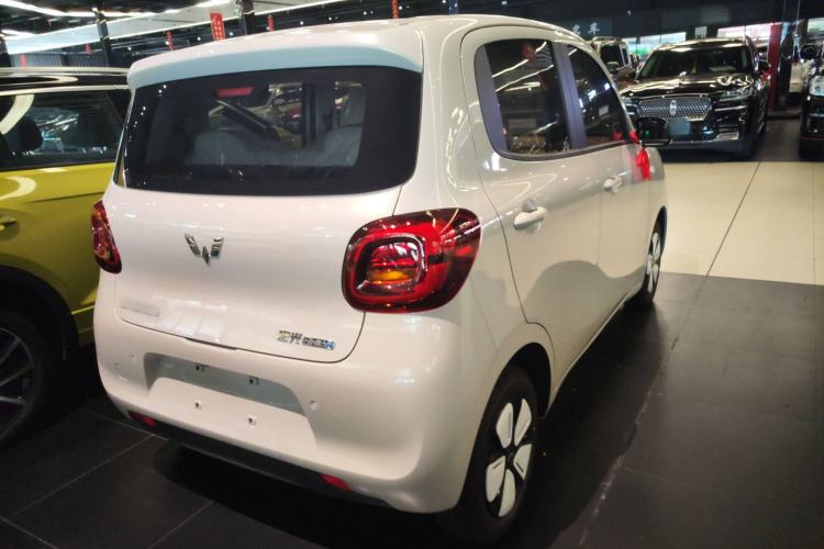 Used Wuling Hongguang MINIEV 2025 Four-Door Version Advanced Edition Rear Right 45 Deg