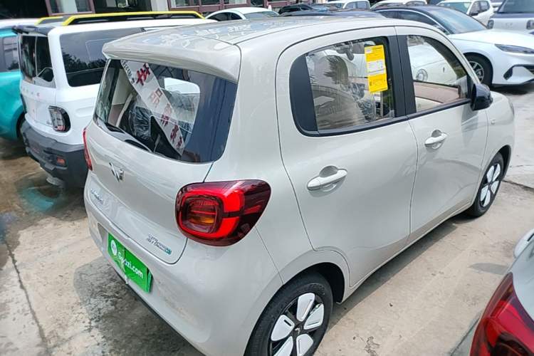 Used Wuling Hongguang MINIEV 2025 Four-Door Version Advanced Edition Rear Right 45 Deg