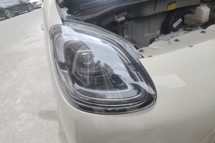 Used Wuling Hongguang MINIEV 2025 Four-Door Version Zhenxiang+ Edition Right Front Headlight