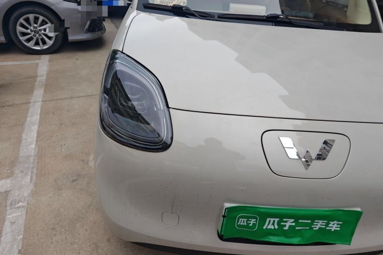 Used Wuling Hongguang MINIEV 2025 Four-Door Version Advanced Edition Right Front Headlight