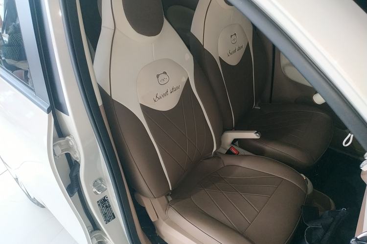 Used Wuling Hongguang MINIEV 2025 Four-Door Version Advanced Edition Right Front Seat