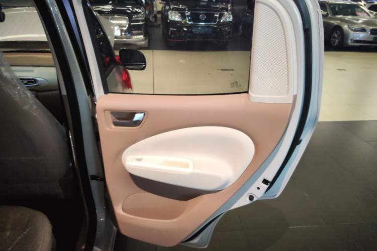 Used Wuling Hongguang MINIEV 2025 Four-Door Version Advanced Edition Right Rear Door Interior