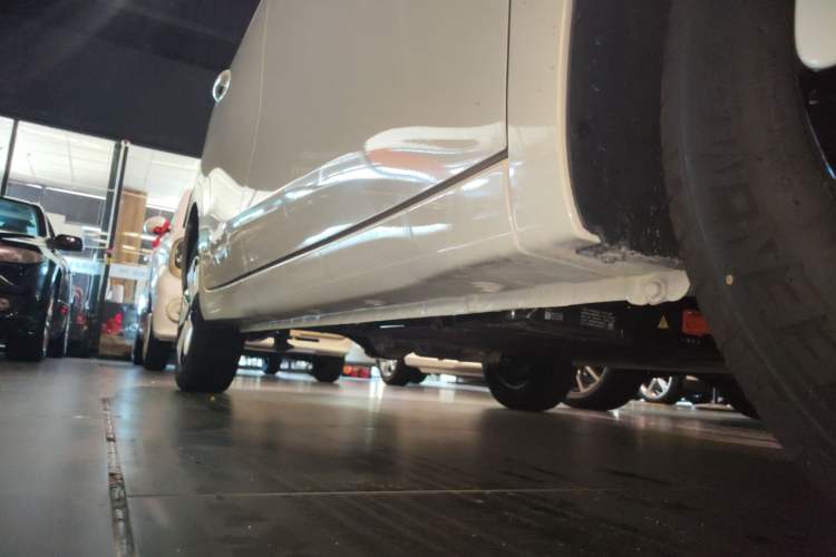 Used Wuling Hongguang MINIEV 2025 Four-Door Version Advanced Edition Right Side Sill