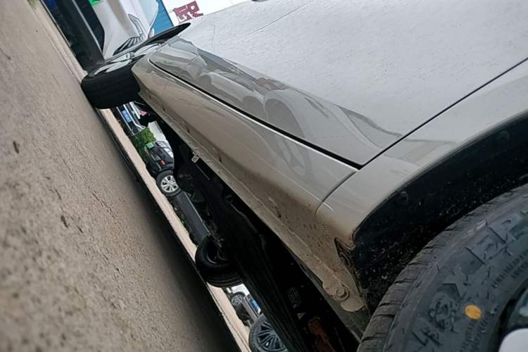 Used Wuling Hongguang MINIEV 2025 Four-Door Version Advanced Edition Right Side Sill