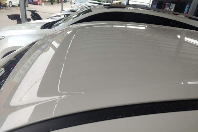 Used Wuling Hongguang MINIEV 2025 Four-Door Version Advanced Edition Roof