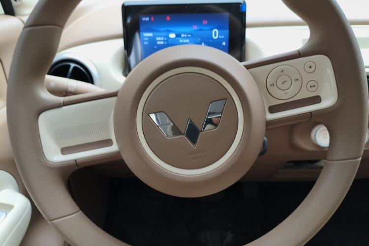Used Wuling Hongguang MINIEV 2025 Four-Door Version Advanced Edition Steering Wheel