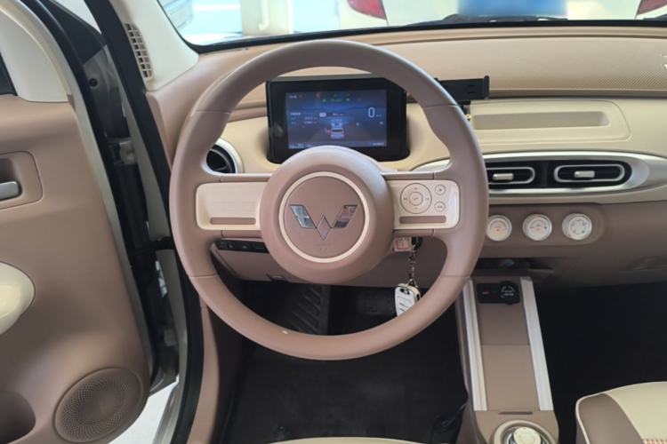 Used Wuling Hongguang MINIEV 2025 Four-Door Version Advanced Edition Steering Wheel