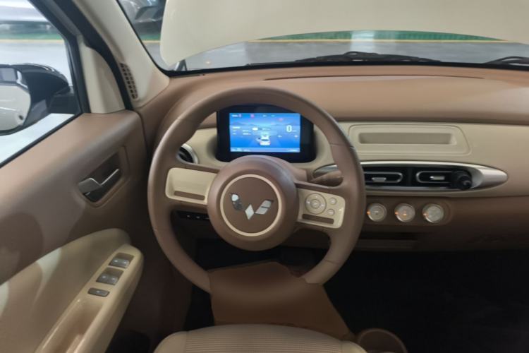 Used Wuling Hongguang MINIEV 2025 Four-Door Version Advanced Edition Steering Wheel