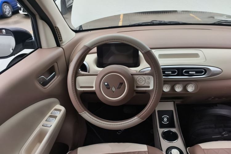 Used Wuling Hongguang MINIEV 2025 Four-Door Version Advanced Edition Steering Wheel