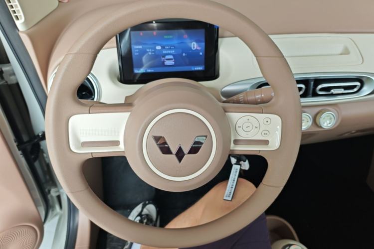 Used Wuling Hongguang MINIEV 2025 Four-Door Version Advanced Edition Steering Wheel