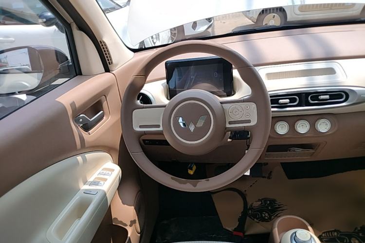 Used Wuling Hongguang MINIEV 2025 Four-Door Version Advanced Edition Steering Wheel
