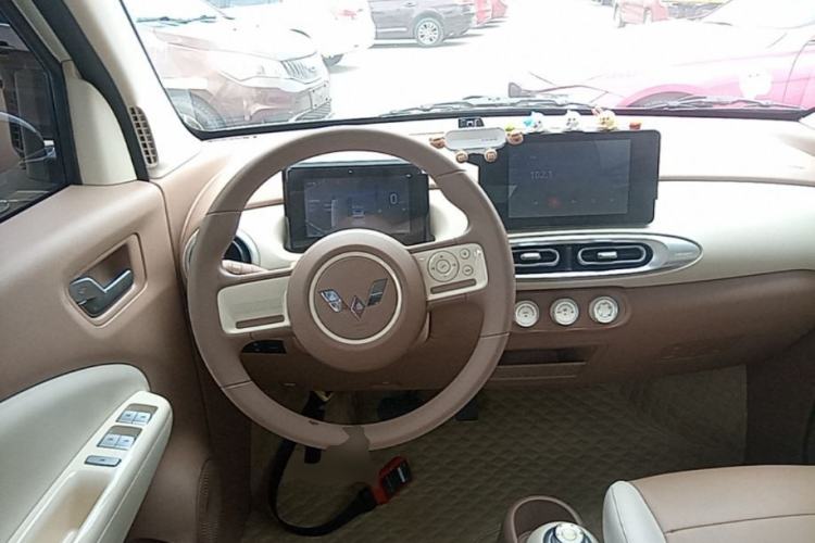 Used Wuling Hongguang MINIEV 2025 Four-Door Version Zhenxiang+ Edition Steering Wheel