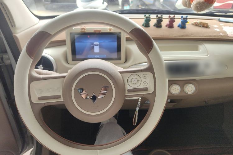 Used Wuling Hongguang MINIEV 2025 Four-Door Version Advanced Edition Steering Wheel