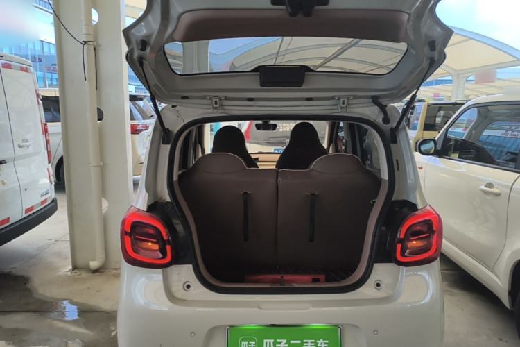 Used Wuling Hongguang MINIEV 2025 Four-Door Version Advanced Edition Trunk