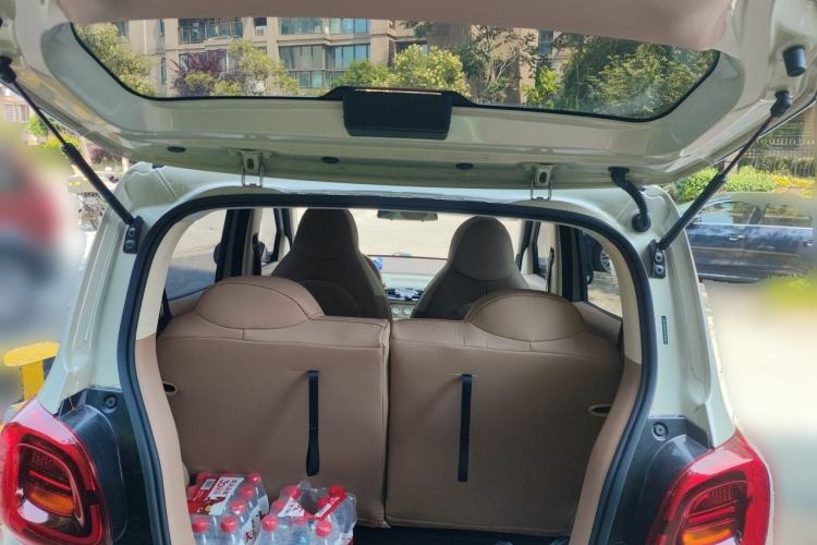 Used Wuling Hongguang MINIEV 2025 Four-Door Version Advanced Edition Trunk