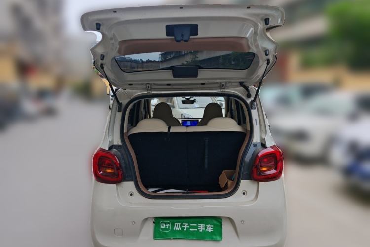 Used Wuling Hongguang MINIEV 2025 Four-Door Version Advanced Edition Trunk