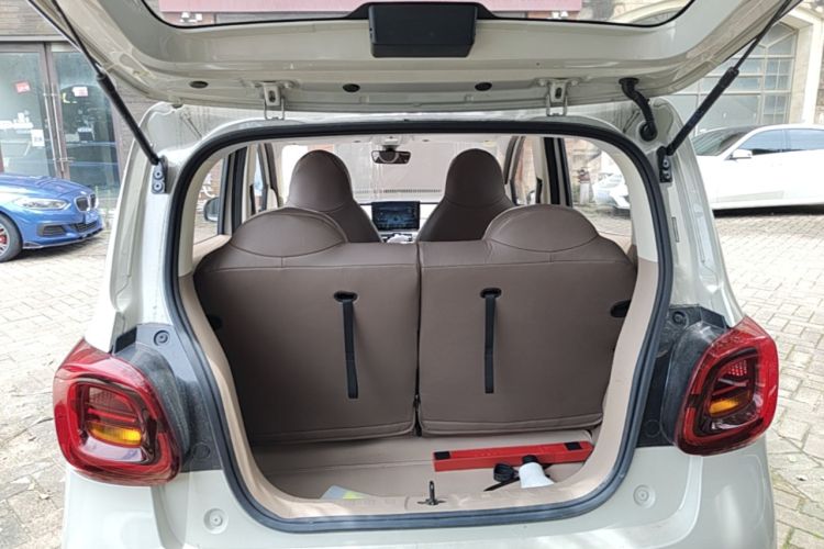 Used Wuling Hongguang MINIEV 2025 Four-Door Version 301km Zhenxiang+ Model Trunk
