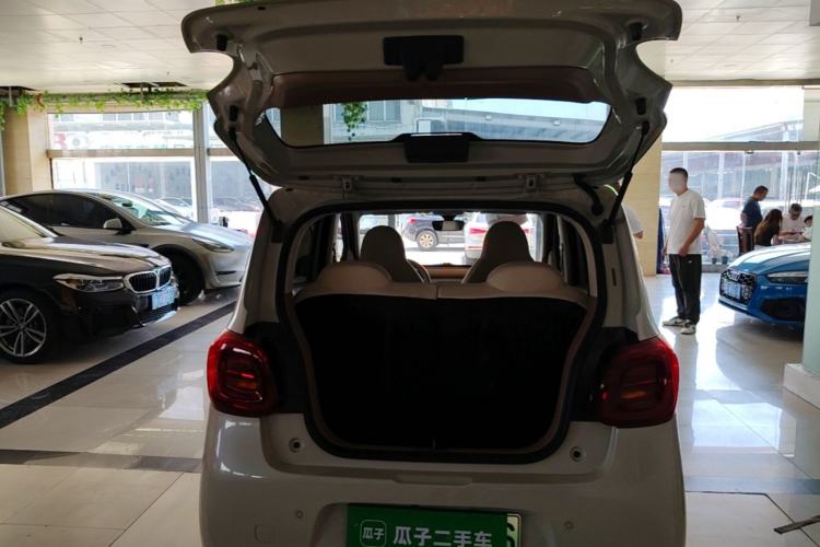 Used Wuling Hongguang MINIEV 2025 Four-Door Version Advanced Edition Trunk
