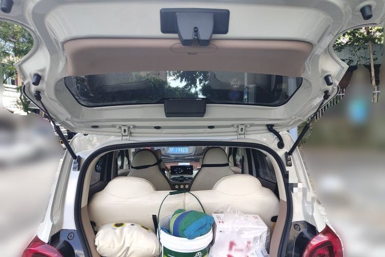 Used Wuling Hongguang MINIEV 2025 Four-Door Version Advanced Edition Trunk