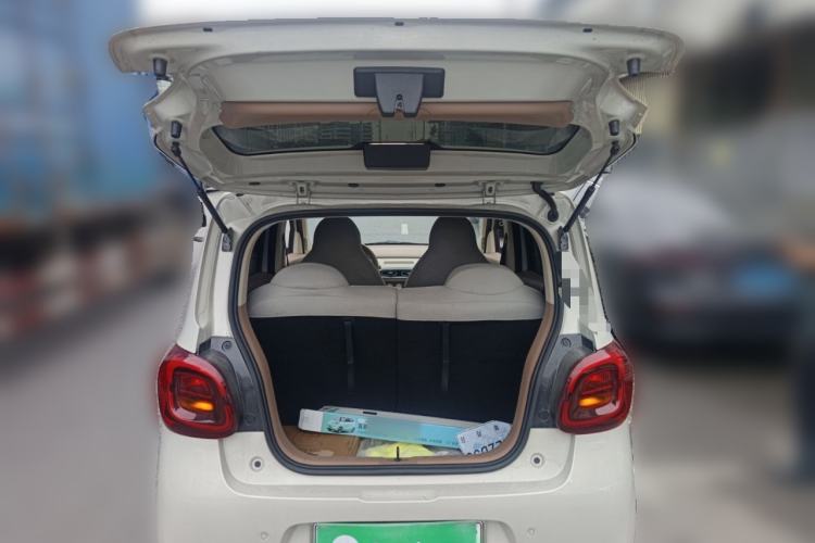 Used Wuling Hongguang MINIEV 2025 Four-Door Version Advanced Edition Trunk