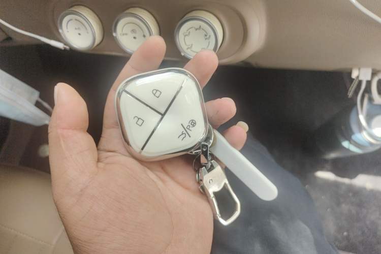 Used Wuling Hongguang MINIEV 2025 Four-Door Version Zhenxiang+ Edition Vehicle Key