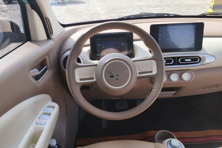 Used Wuling Hongguang MINIEV 2025 Four-Door Version Premium Edition Steering Wheel
