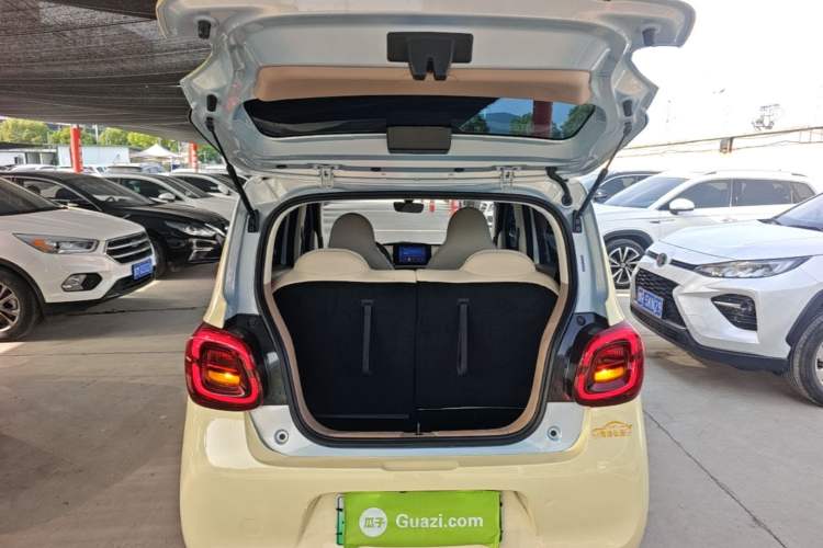 Used Wuling Hongguang MINIEV 2025 Four-Door Version Premium Edition Trunk
