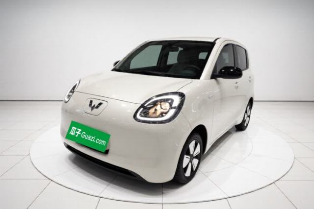 Ojetý Wuling Hongguang MINIEV 2025 Four-Door Version Advanced Edition