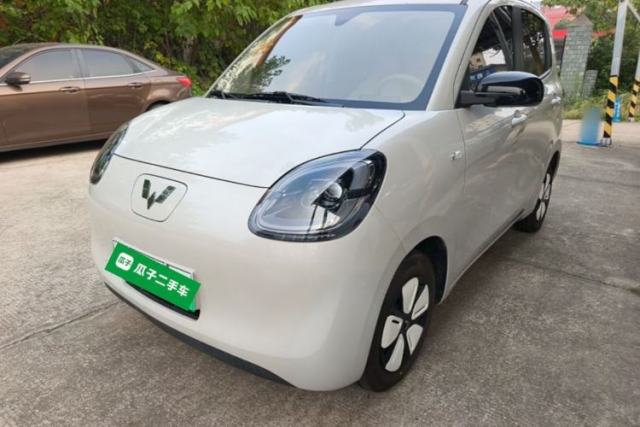 Ojetý Wuling Hongguang MINIEV 2025 Four-Door Version Advanced Edition