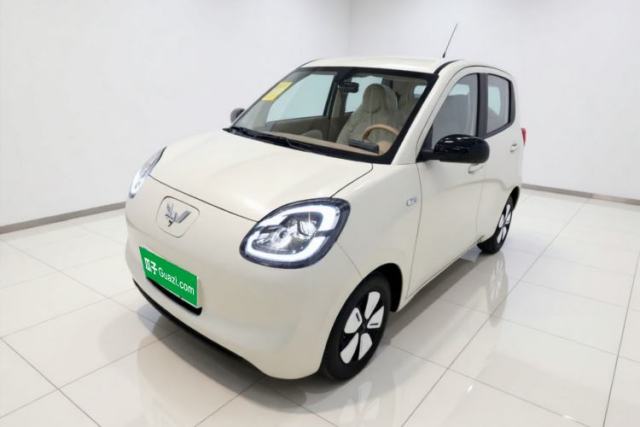 Ojetý Wuling Hongguang MINIEV 2025 Four-Door Version Advanced Edition