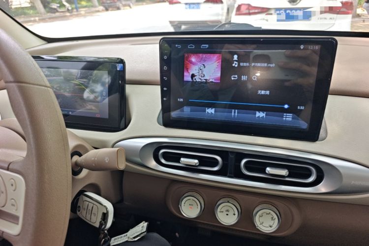 Used Wuling Hongguang MINIEV 2025 Four-Door Version Advanced Edition Audio And AC Panel