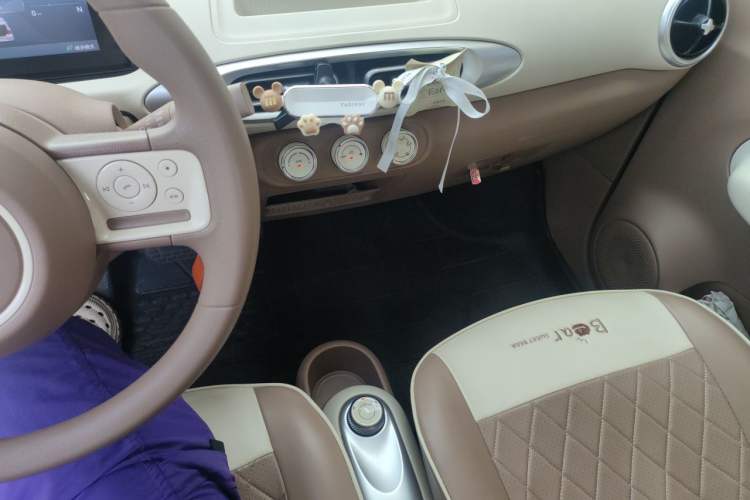 Used Wuling Hongguang MINIEV 2025 Four-Door Version Advanced Edition Audio And AC Panel