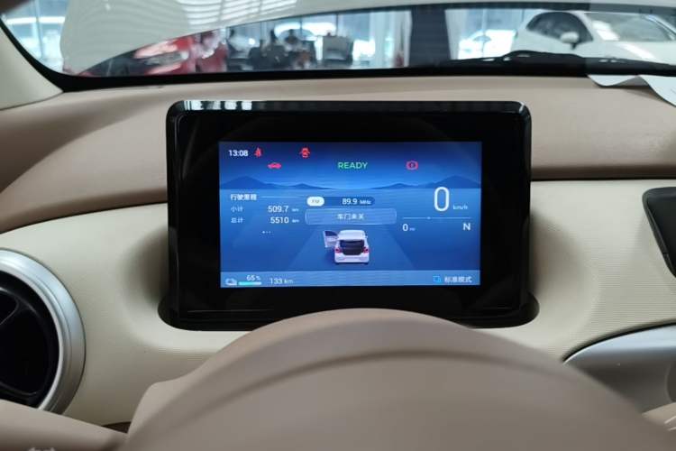Used Wuling Hongguang MINIEV 2025 Four-Door Version Advanced Edition Audio And AC Panel