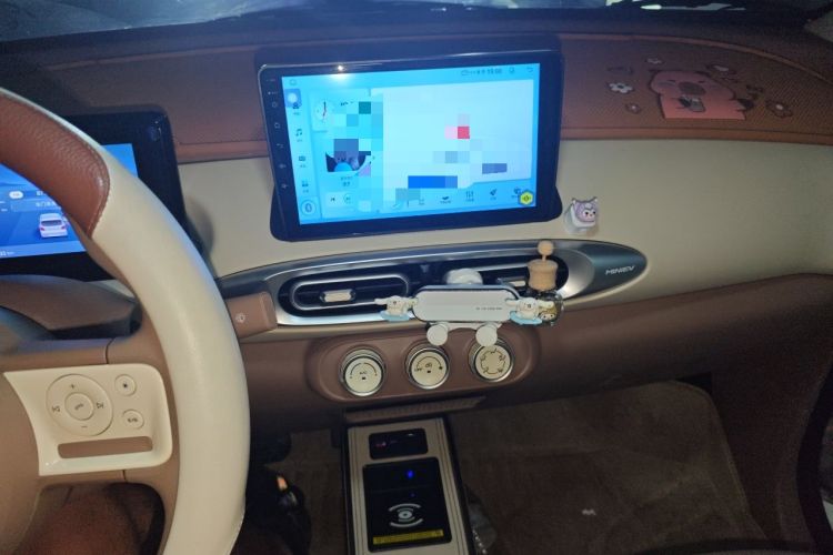 Used Wuling Hongguang MINIEV 2025 Four-Door Version Advanced Edition Audio And AC Panel
