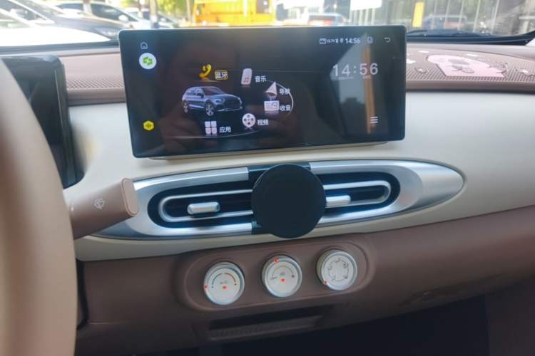 Used Wuling Hongguang MINIEV 2025 Four-Door Version Advanced Edition Audio And AC Panel