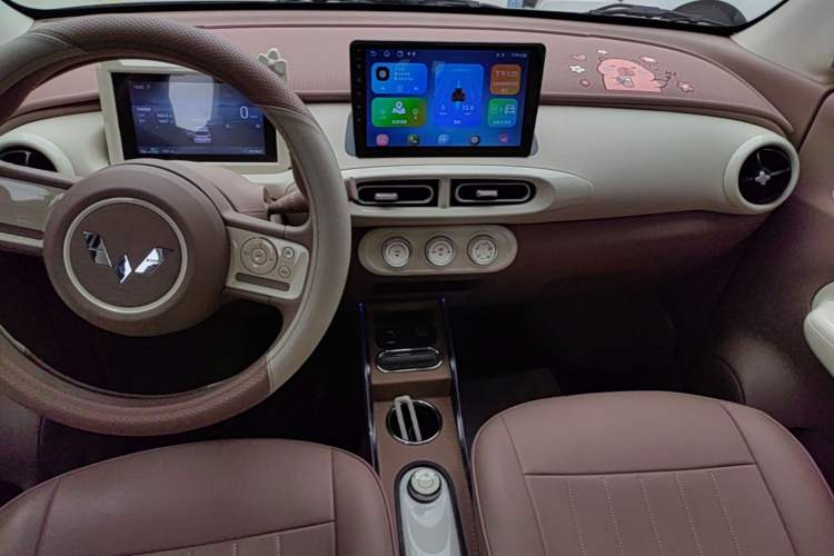 Used Wuling Hongguang MINIEV 2025 Four-Door Version Advanced Edition Audio And AC Panel