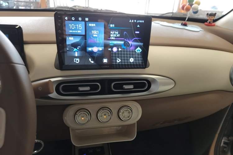 Used Wuling Hongguang MINIEV 2025 Four-Door Version Advanced Edition Audio And AC Panel