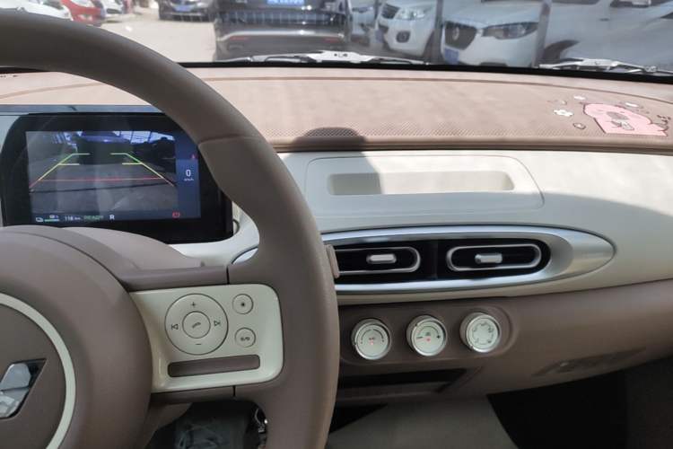 Used Wuling Hongguang MINIEV 2025 Four-Door Version Advanced Edition Audio And AC Panel