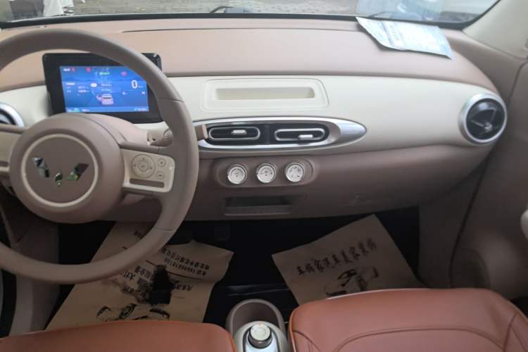 Used Wuling Hongguang MINIEV 2025 Four-Door Version Advanced Edition Audio And AC Panel