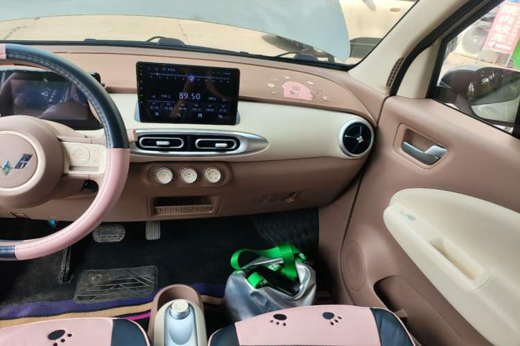 Used Wuling Hongguang MINIEV 2025 Four-Door Version Advanced Edition Audio And AC Panel