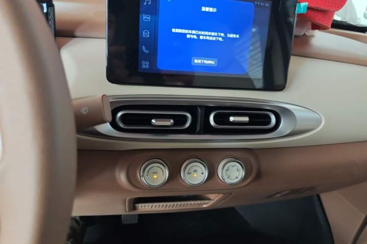 Used Wuling Hongguang MINIEV 2025 Four-Door Version Zhenxiang+ Edition Audio And AC Panel