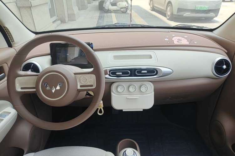 Used Wuling Hongguang MINIEV 2025 Four-Door Version Advanced Edition Audio And AC Panel