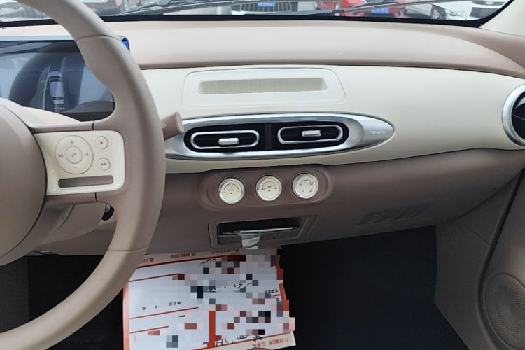 Used Wuling Hongguang MINIEV 2025 Four-Door Version Advanced Edition Audio And AC Panel
