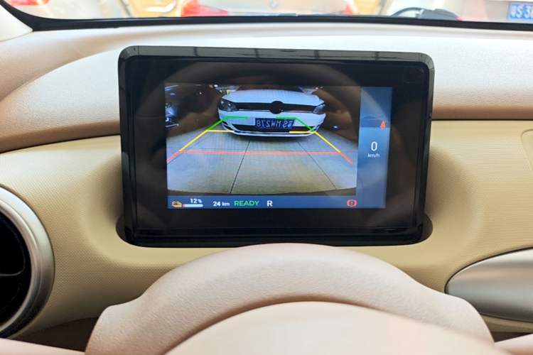 Used Wuling Hongguang MINIEV 2025 Four-Door Version Advanced Edition Audio And AC Panel
