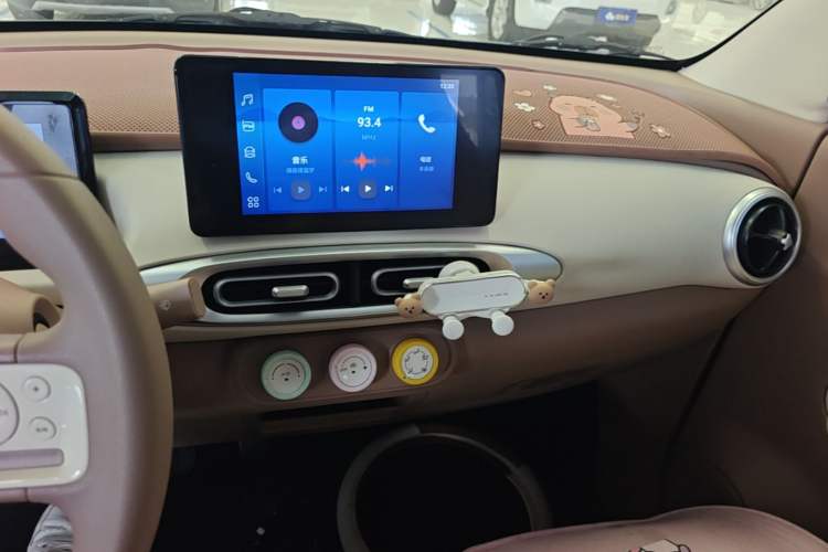 Used Wuling Hongguang MINIEV 2025 Four-Door Version Zhenxiang+ Edition Audio And AC Panel